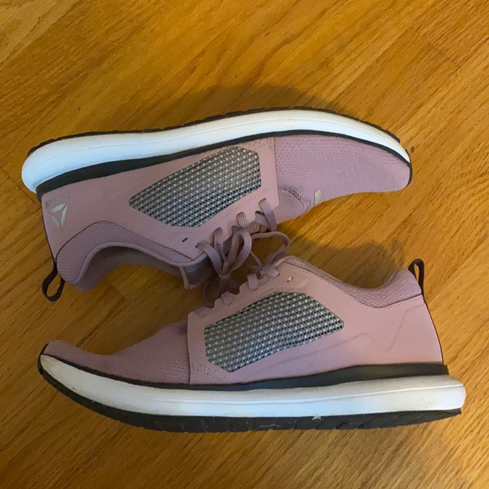 Reebok tennis shoes